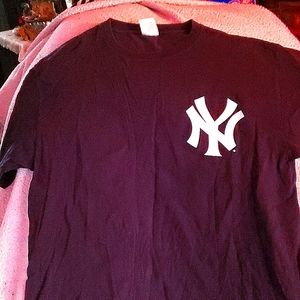 Men's Yankees t-shirt